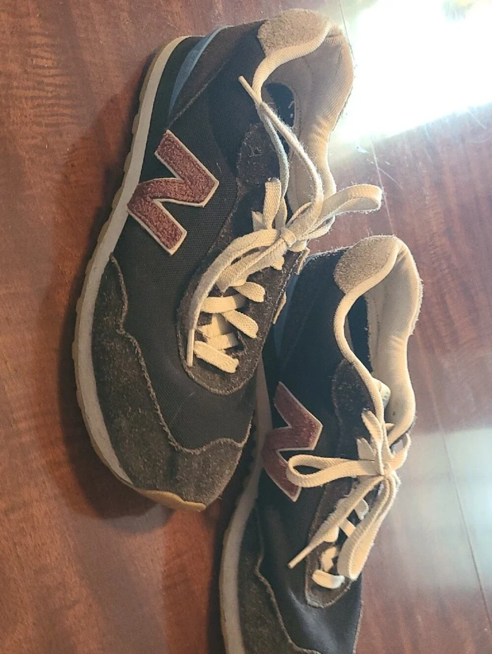 New Balance Men’s Black and Gray Athletic Sneakers